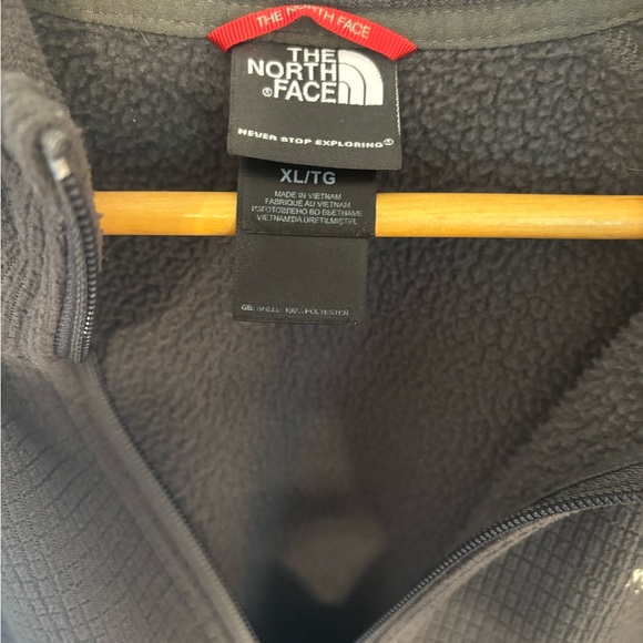 The North Face Charcoal Waffle Knit Fleece Quarter Zip Jacket - XL Men - Picture 2 of 3